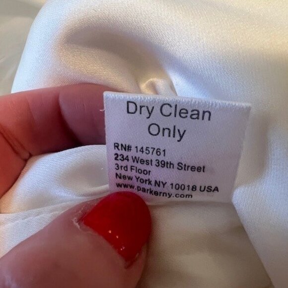 Parker Briana Sleeveless Overlay Romper in Pearl - Size Medium - Picture 7 of 7